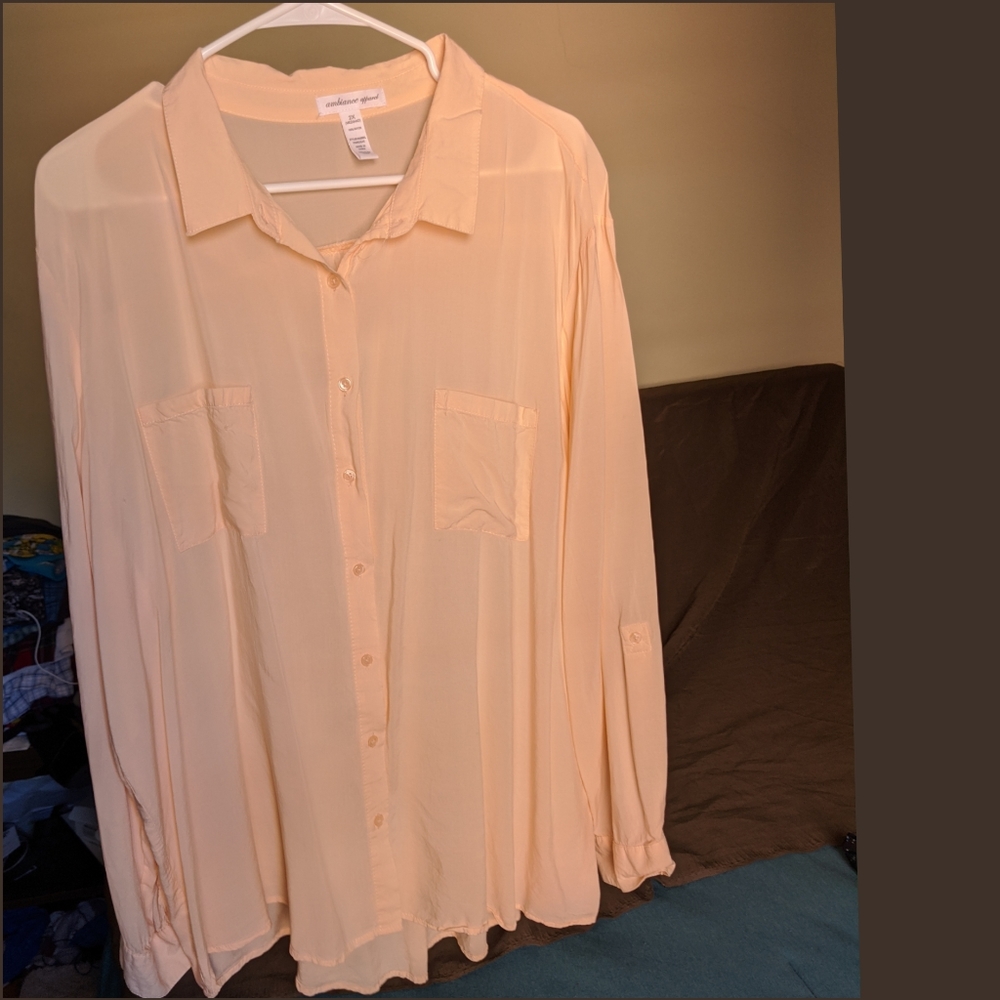 🍑 Button up Blouse